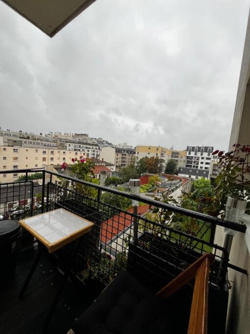 Appartement Convivial Pour Sejourner 勒·克里姆林·比塞特 外观 照片