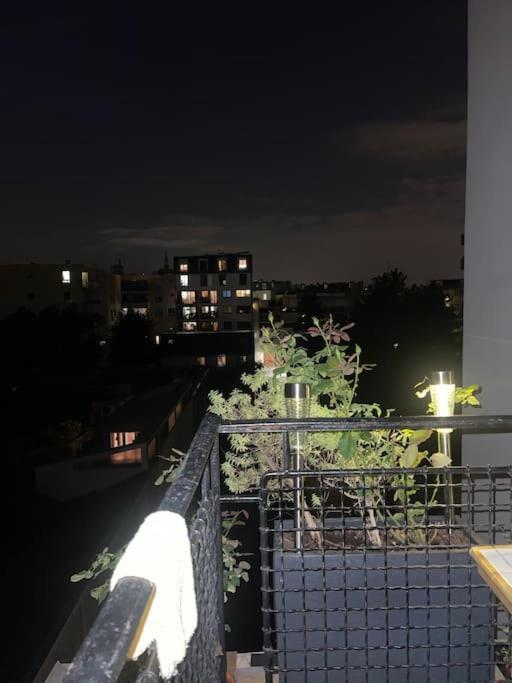Appartement Convivial Pour Sejourner 勒·克里姆林·比塞特 外观 照片