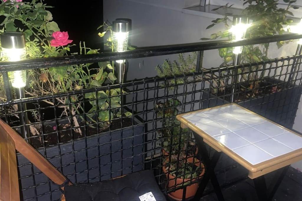Appartement Convivial Pour Sejourner 勒·克里姆林·比塞特 外观 照片